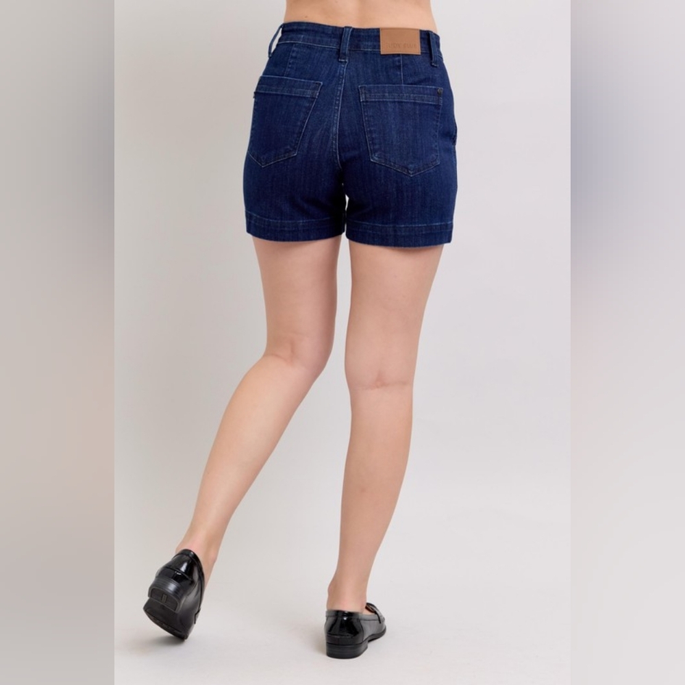 Judy Blue High-Rise Relaxed Boyfriend Dark Jean Mid-length Classic Denim Shorts - Picture 13 of 16